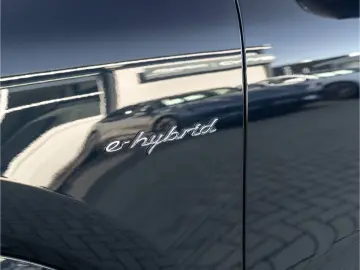 PORSCHE Cayenne E-Hy NiVision SoftClo InnoDr AirSusp Ventil