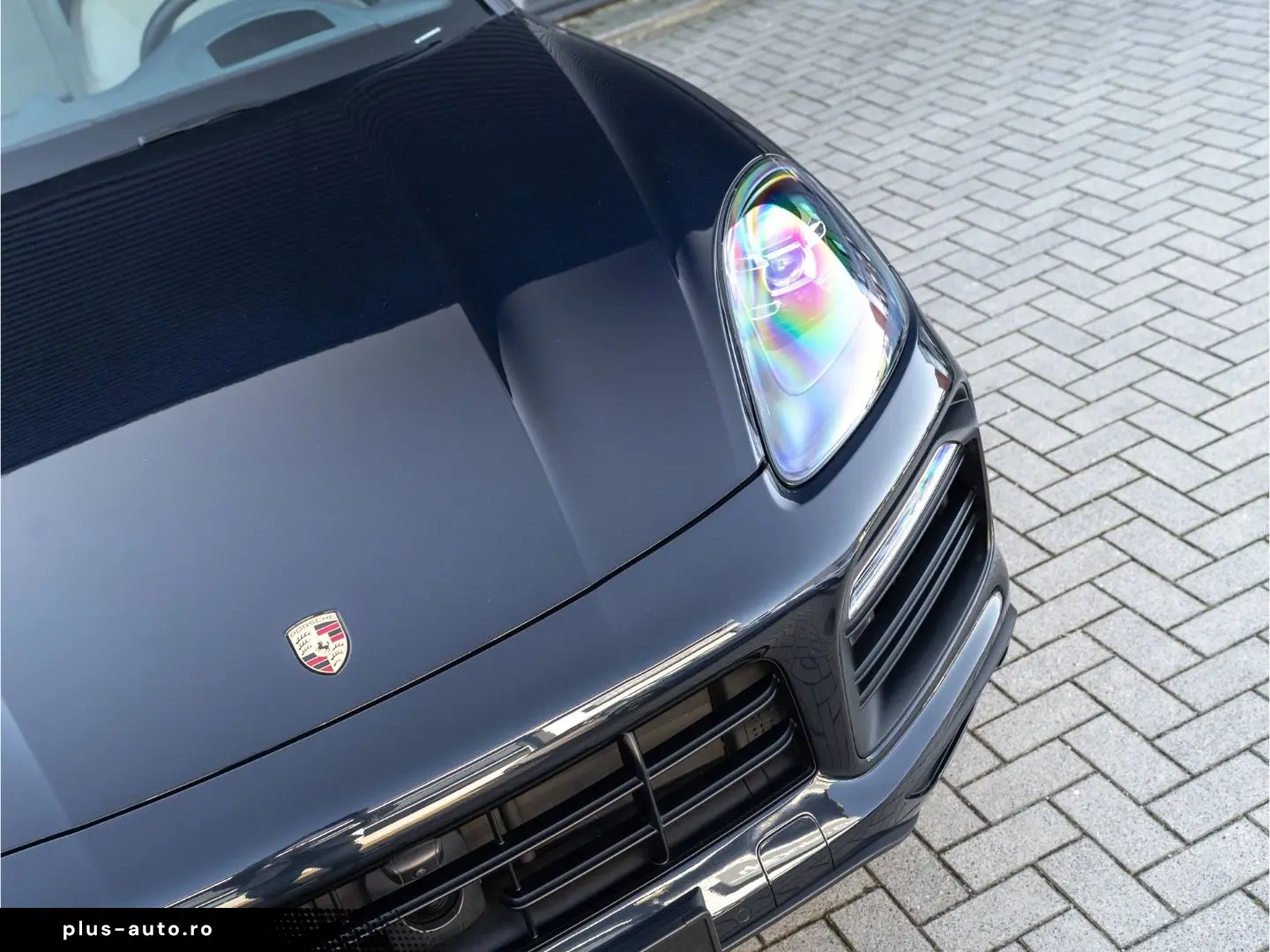 PORSCHE Cayenne E-Hy NiVision SoftClo InnoDr AirSusp Ventil