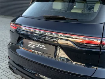 PORSCHE Cayenne E-Hy NiVision SoftClo InnoDr AirSusp Ventil