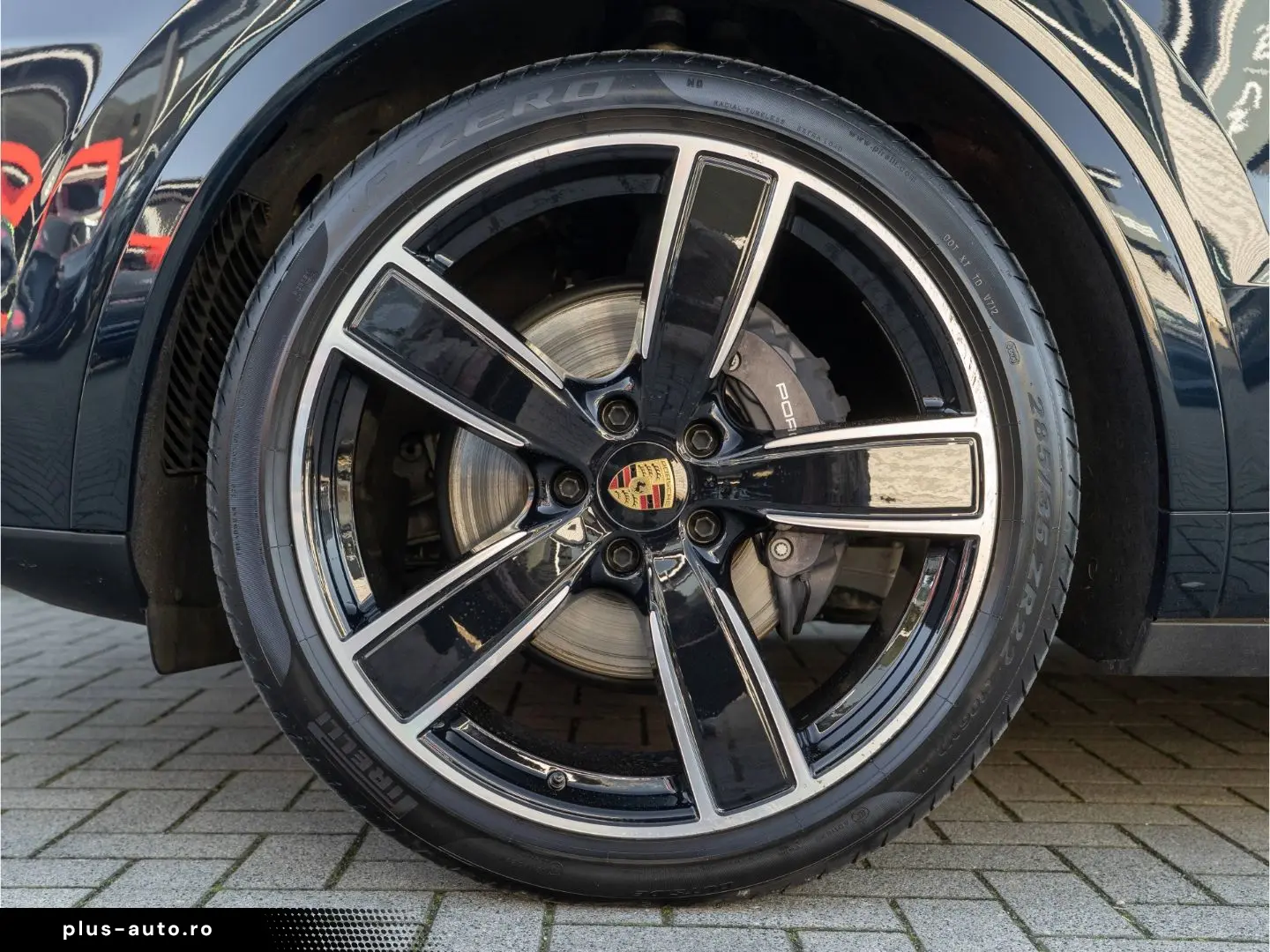 PORSCHE Cayenne E-Hy NiVision SoftClo InnoDr AirSusp Ventil