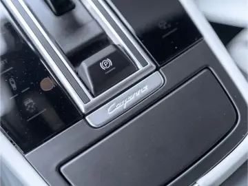 PORSCHE Cayenne E-Hy NiVision SoftClo InnoDr AirSusp Ventil