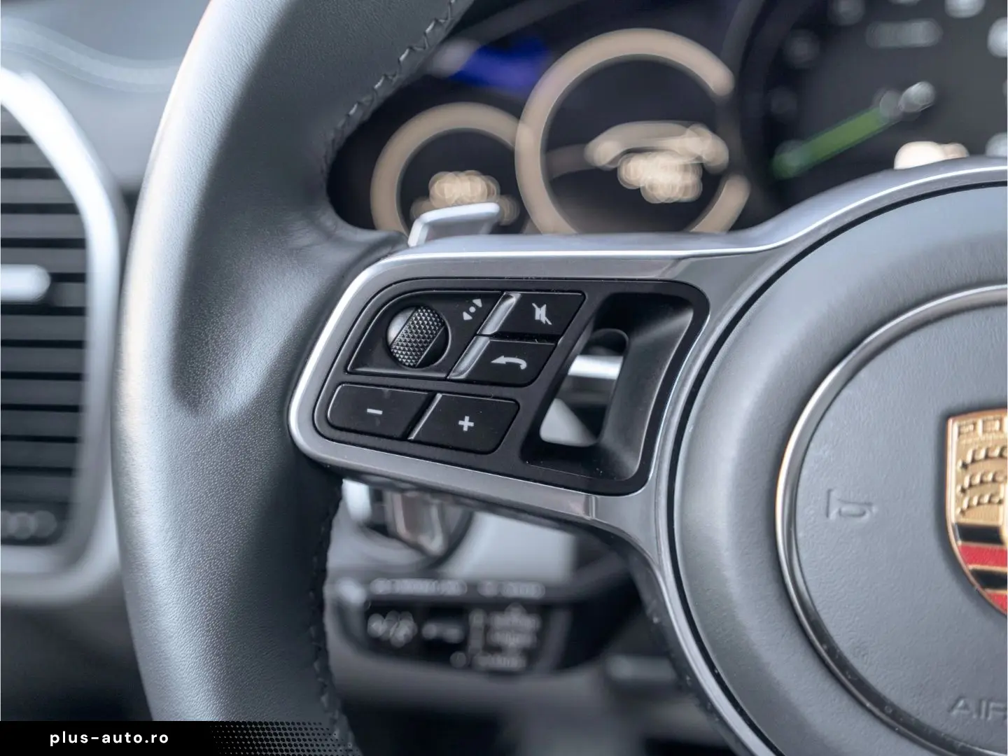 PORSCHE Cayenne E-Hy NiVision SoftClo InnoDr AirSusp Ventil