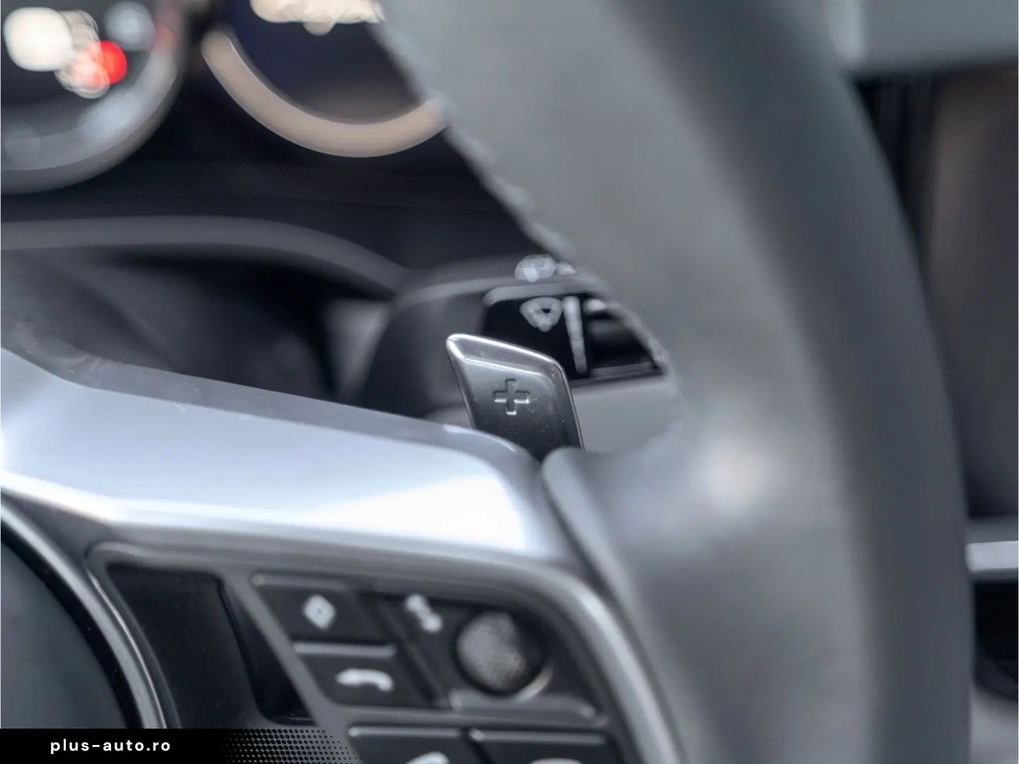 PORSCHE Cayenne E-Hy NiVision SoftClo InnoDr AirSusp Ventil