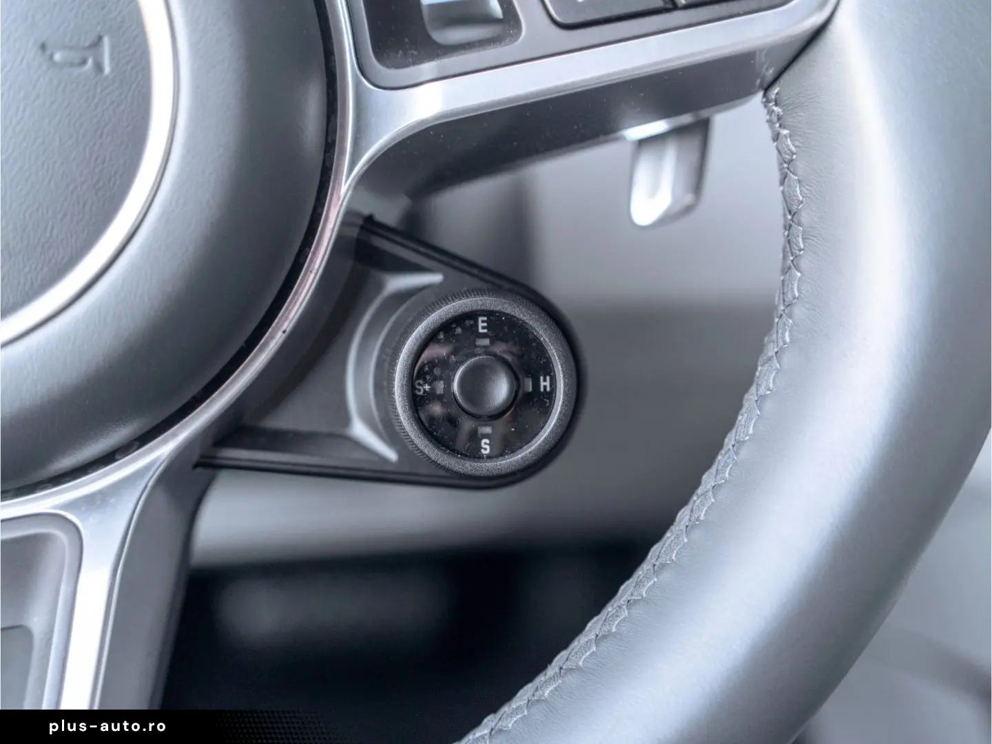 PORSCHE Cayenne E-Hy NiVision SoftClo InnoDr AirSusp Ventil