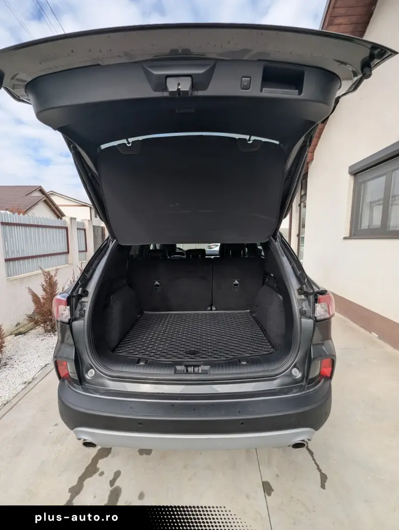 Ford Kuga 2.5 Duratec FHEV 4x4 TITANIUM X