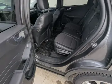 Ford Kuga 2.5 Duratec FHEV 4x4 TITANIUM X