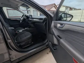 Ford Kuga 2.5 Duratec FHEV 4x4 TITANIUM X