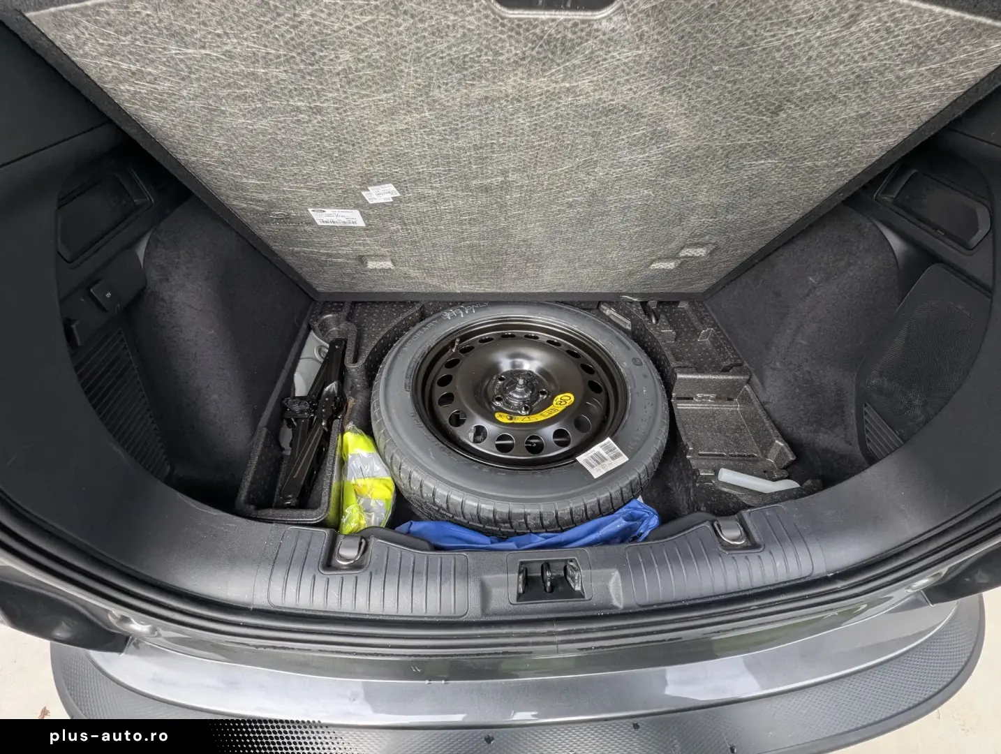 Ford Kuga 2.5 Duratec FHEV 4x4 TITANIUM X