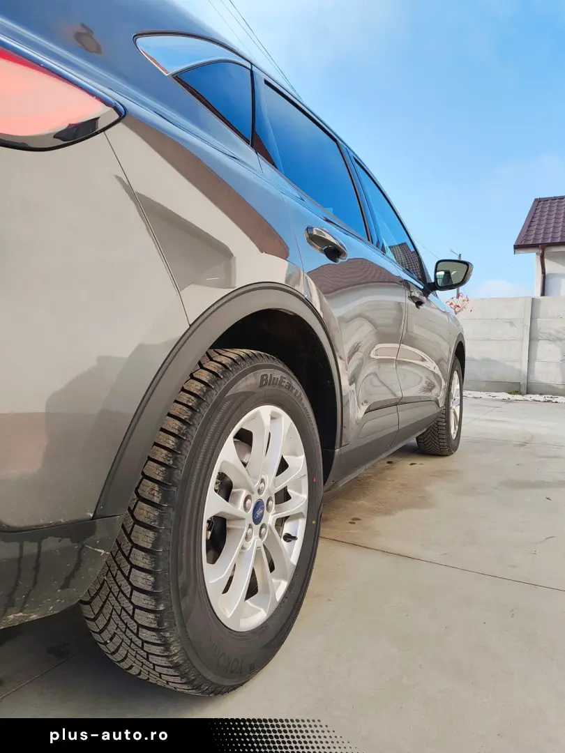 Ford Kuga 2.5 Duratec FHEV 4x4 TITANIUM X