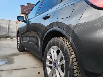 Ford Kuga 2.5 Duratec FHEV 4x4 TITANIUM X