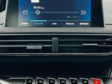 PEUGEOT 3008 2020 1.2i E6 Garantie 12 Luni Rate Avans 0 Doar