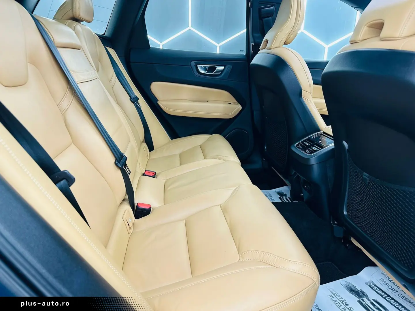 VOLVO Xc-60 2022 2.0D E6 Garantie 12 Luni Rate Avans 0 Doar