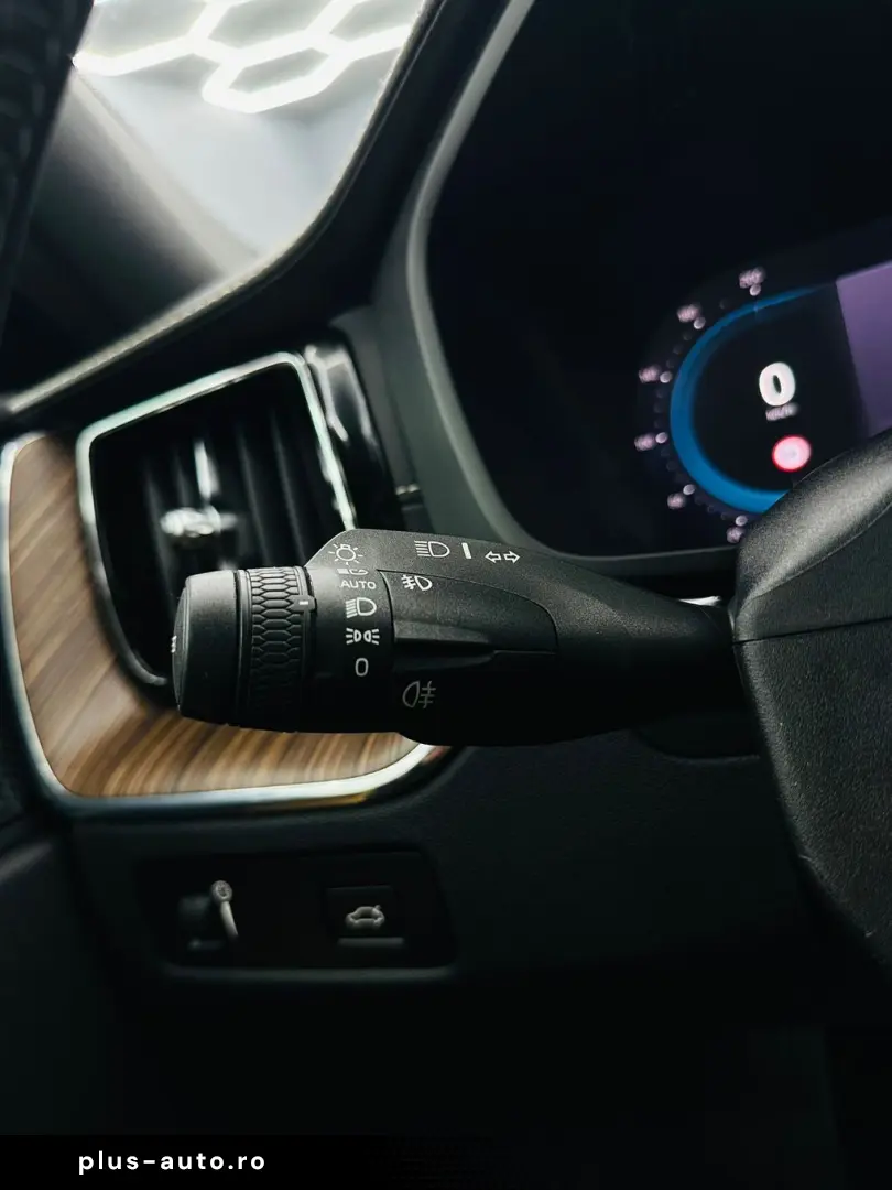 VOLVO Xc-60 2022 2.0D E6 Garantie 12 Luni Rate Avans 0 Doar