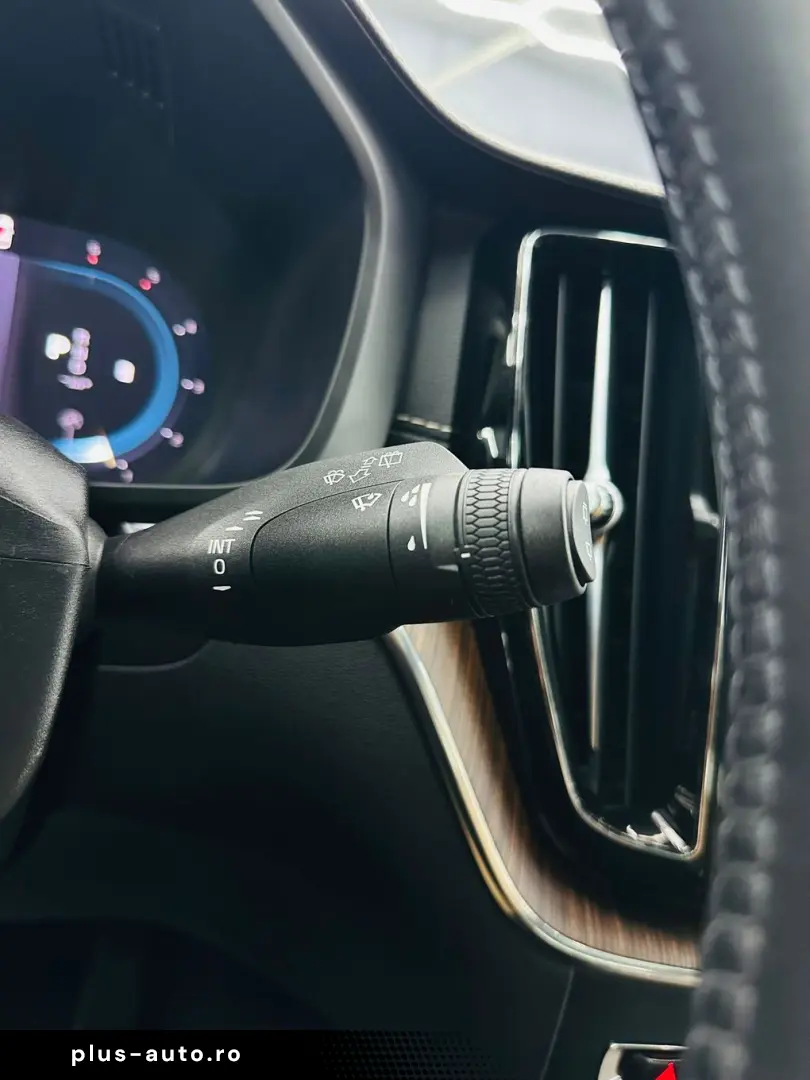 VOLVO Xc-60 2022 2.0D E6 Garantie 12 Luni Rate Avans 0 Doar