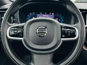 VOLVO Xc-60 2022 2.0D E6 Garantie 12 Luni Rate Avans 0 Doar