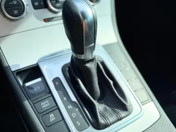 Volkswagen Passat B7 R-Line Fab.-10.2013 2.0 Diesel 140 Cp