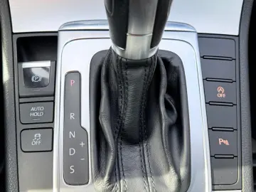 Volkswagen Passat B7 R-Line Fab.-10.2013 2.0 Diesel 140 Cp