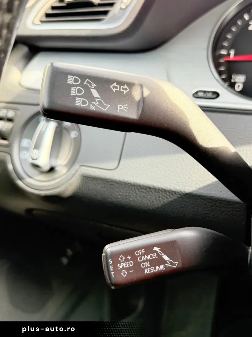 Volkswagen Passat B7 R-Line Fab.-10.2013 2.0 Diesel 140 Cp