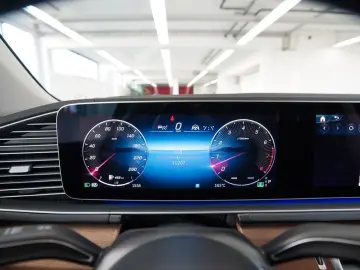 MERCEDES-BENZ GLS 450 4Matic