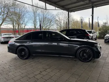 MERCEDES-BENZ E 220 d AMG Premium Superscreen 360  Pano 20