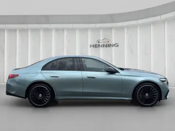 MERCEDES-BENZ E 200 AMG Night SUPERSCREEN 360  DISTR 20