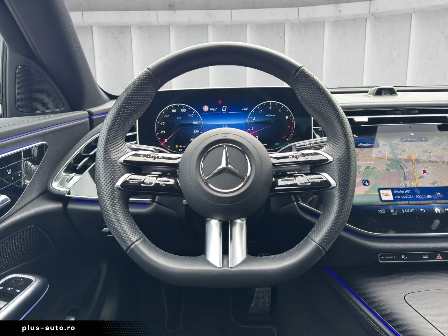 MERCEDES-BENZ E 200 AMG Night SUPERSCREEN 360  DISTR 20