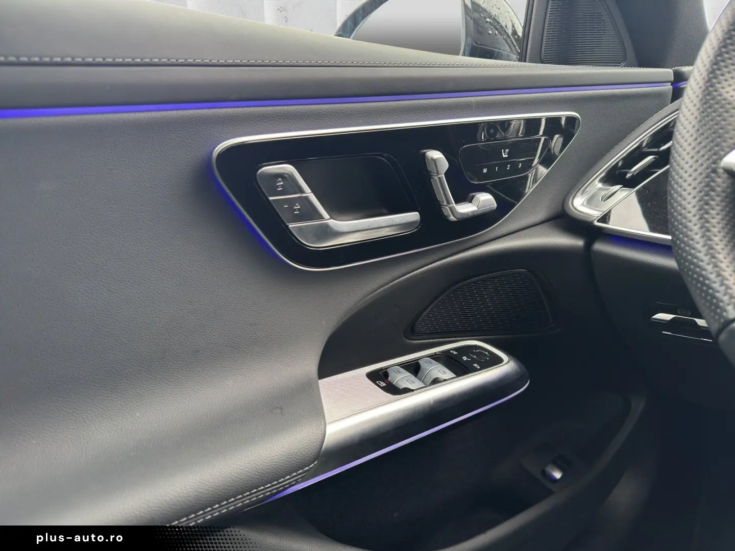 MERCEDES-BENZ E 200 AMG Night SUPERSCREEN 360  DISTR 20