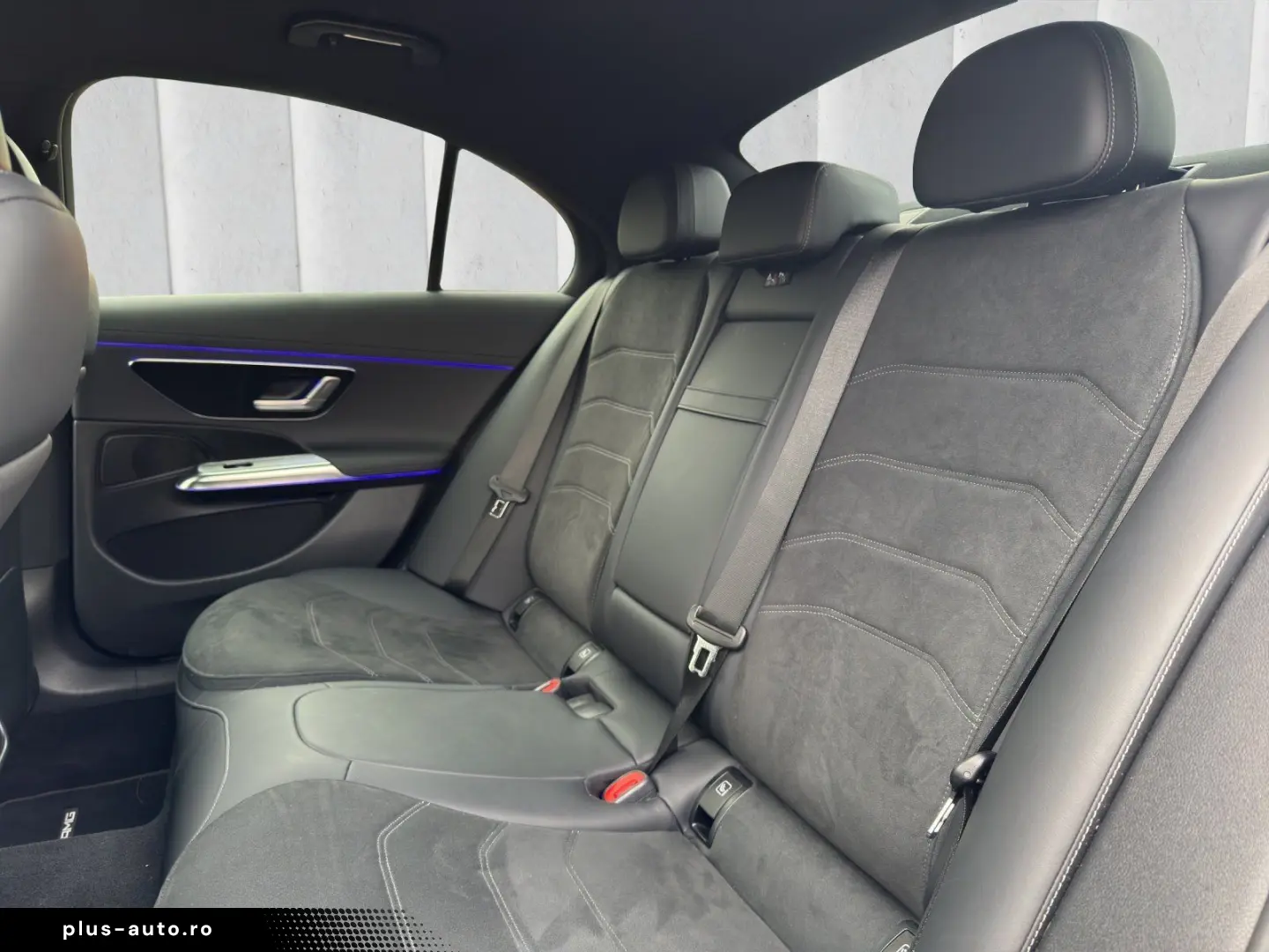 MERCEDES-BENZ E 200 AMG Night SUPERSCREEN 360  DISTR 20