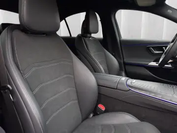 MERCEDES-BENZ E 200 AMG Night SUPERSCREEN 360  DISTR 20