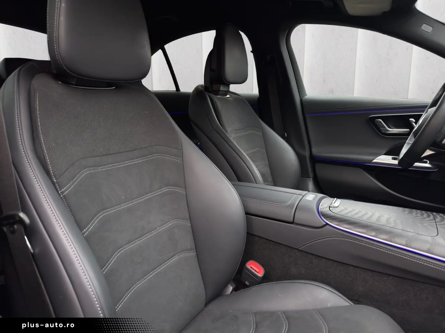 MERCEDES-BENZ E 200 AMG Night SUPERSCREEN 360  DISTR 20