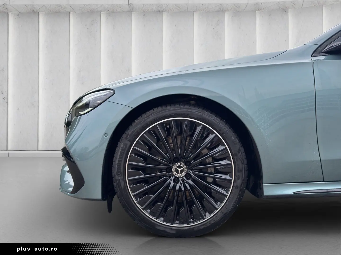 MERCEDES-BENZ E 200 AMG Night SUPERSCREEN 360  DISTR 20