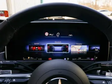 MERCEDES-BENZ E 220 d AMG-Sport Distr LED Cam Ambien…