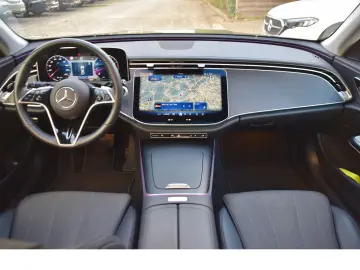 MERCEDES-BENZ E 200 Avantgarde Advanced (Pano KLGo Distronic