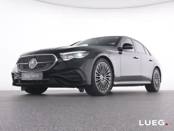 MERCEDES-BENZ E 200 AMG Pano DLight Distr Sound Keyl…