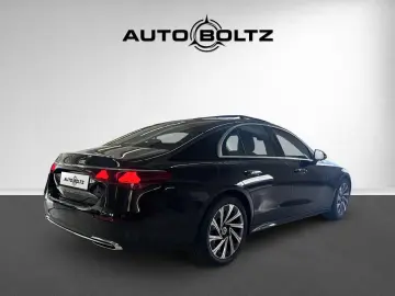 MERCEDES-BENZ E 200 Neues Mod. Adv Pano Winter P. Distr. 19Z