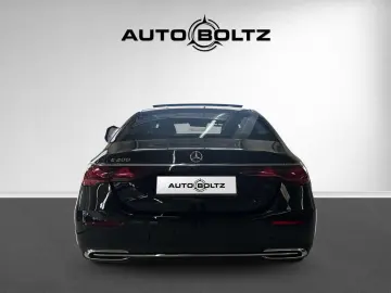 MERCEDES-BENZ E 200 Neues Mod. Adv Pano Winter P. Distr. 19Z