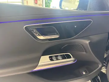 MERCEDES-BENZ E 200 Neues Mod. Adv Pano Winter P. Distr. 19Z