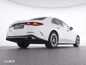 MERCEDES-BENZ E 200 AMG MBUX DLight KeylGo Memory Am…