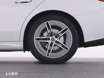 MERCEDES-BENZ E 200 AMG MBUX DLight KeylGo Memory Am…