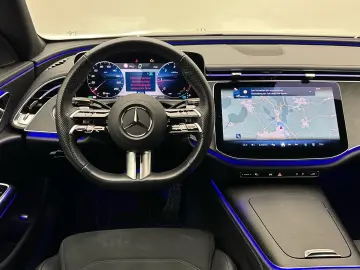 MERCEDES-BENZ E 220 d AMG Night Rückfahrkamera Ambiente AHK