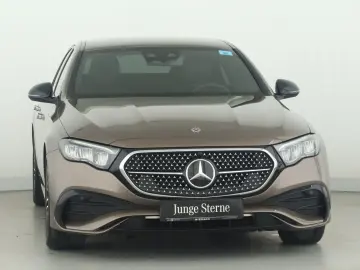 MERCEDES-BENZ E 220 d AMG Advanced LED AHK Night Dis…