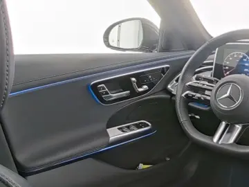 MERCEDES-BENZ E 220 d Limousine AMG  DiG.L DISTR HuD MEM AHK