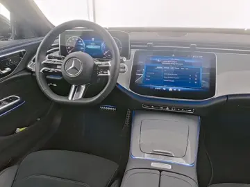 MERCEDES-BENZ E 220 d Limousine AMG  DiG.L DISTR HuD MEM AHK