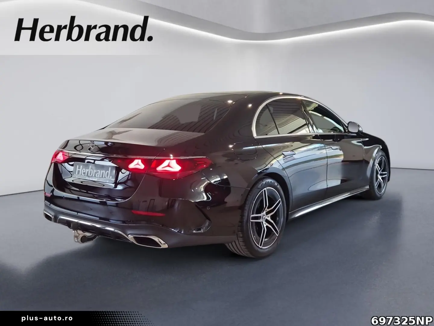 MERCEDES-BENZ E 220 d AMG  Pano AHK KeylessGO Memory&hellip;