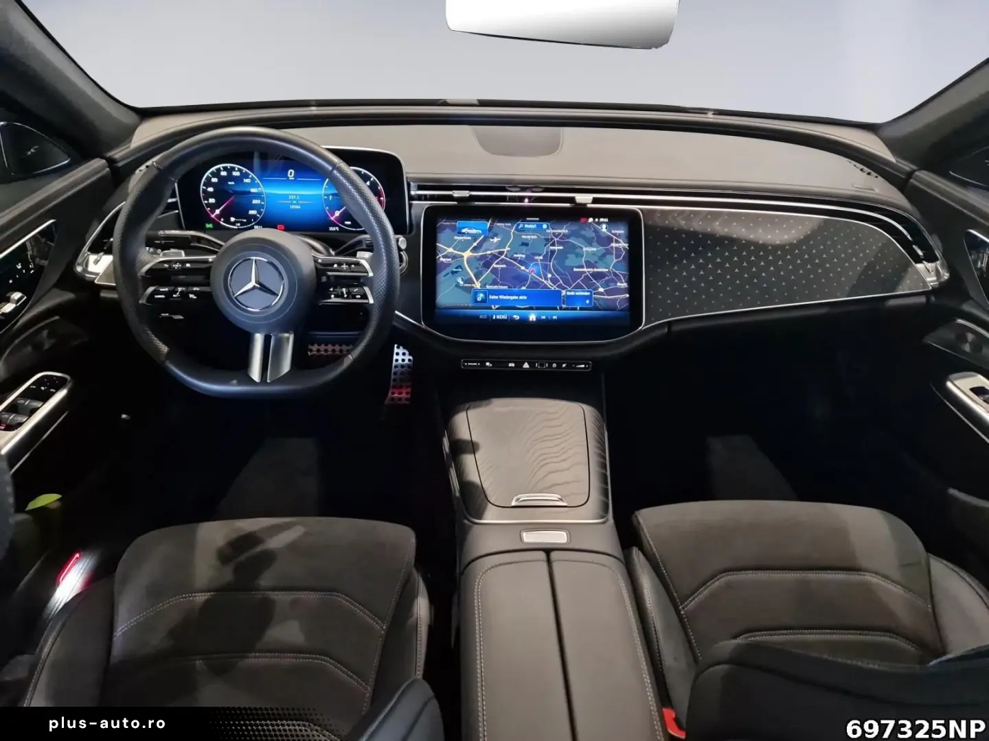 MERCEDES-BENZ E 220 d AMG  Pano AHK KeylessGO Memory&hellip;