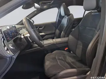 MERCEDES-BENZ E 220 d AMG  Pano AHK KeylessGO Memory&hellip;