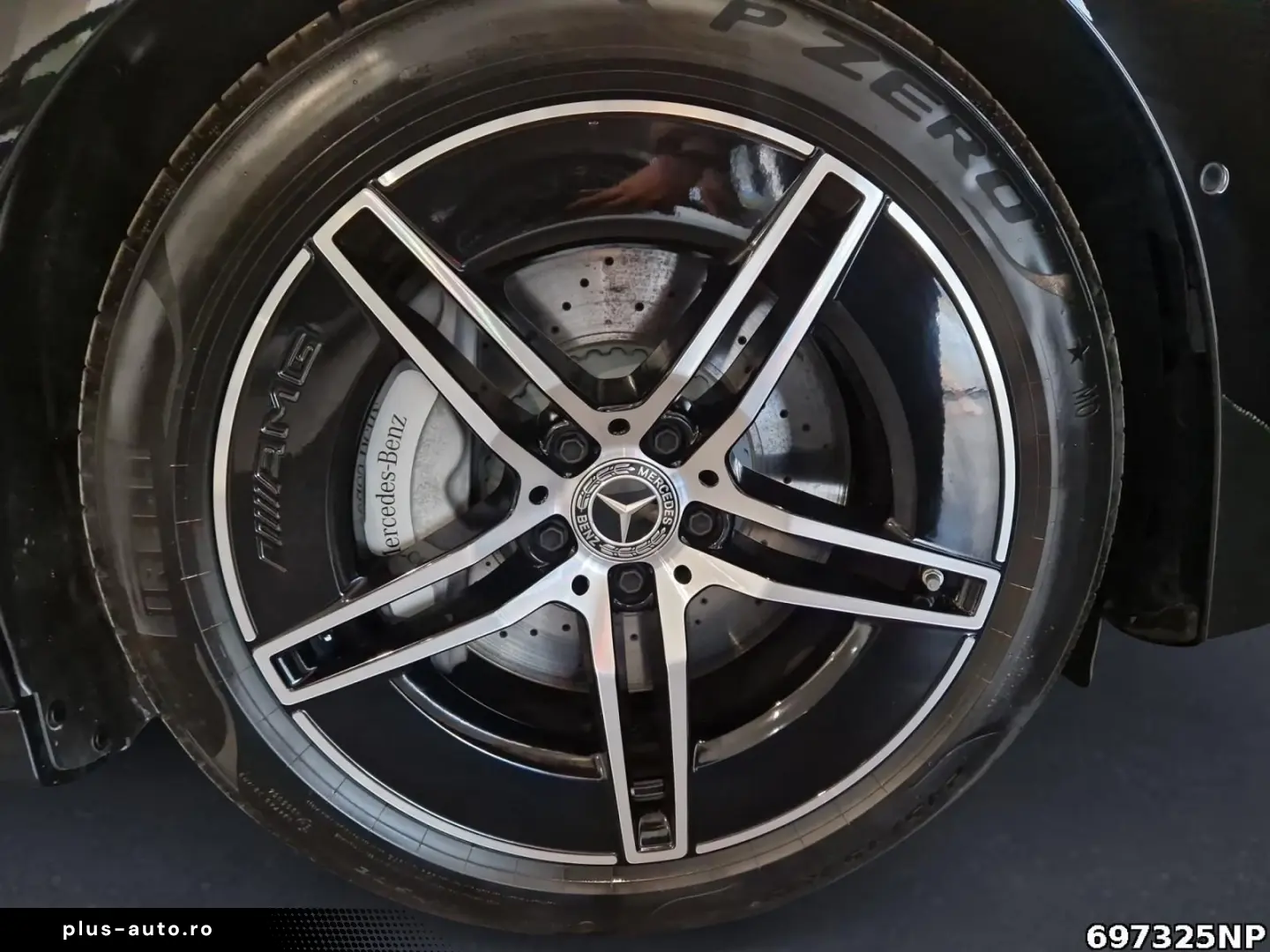 MERCEDES-BENZ E 220 d AMG  Pano AHK KeylessGO Memory&hellip;