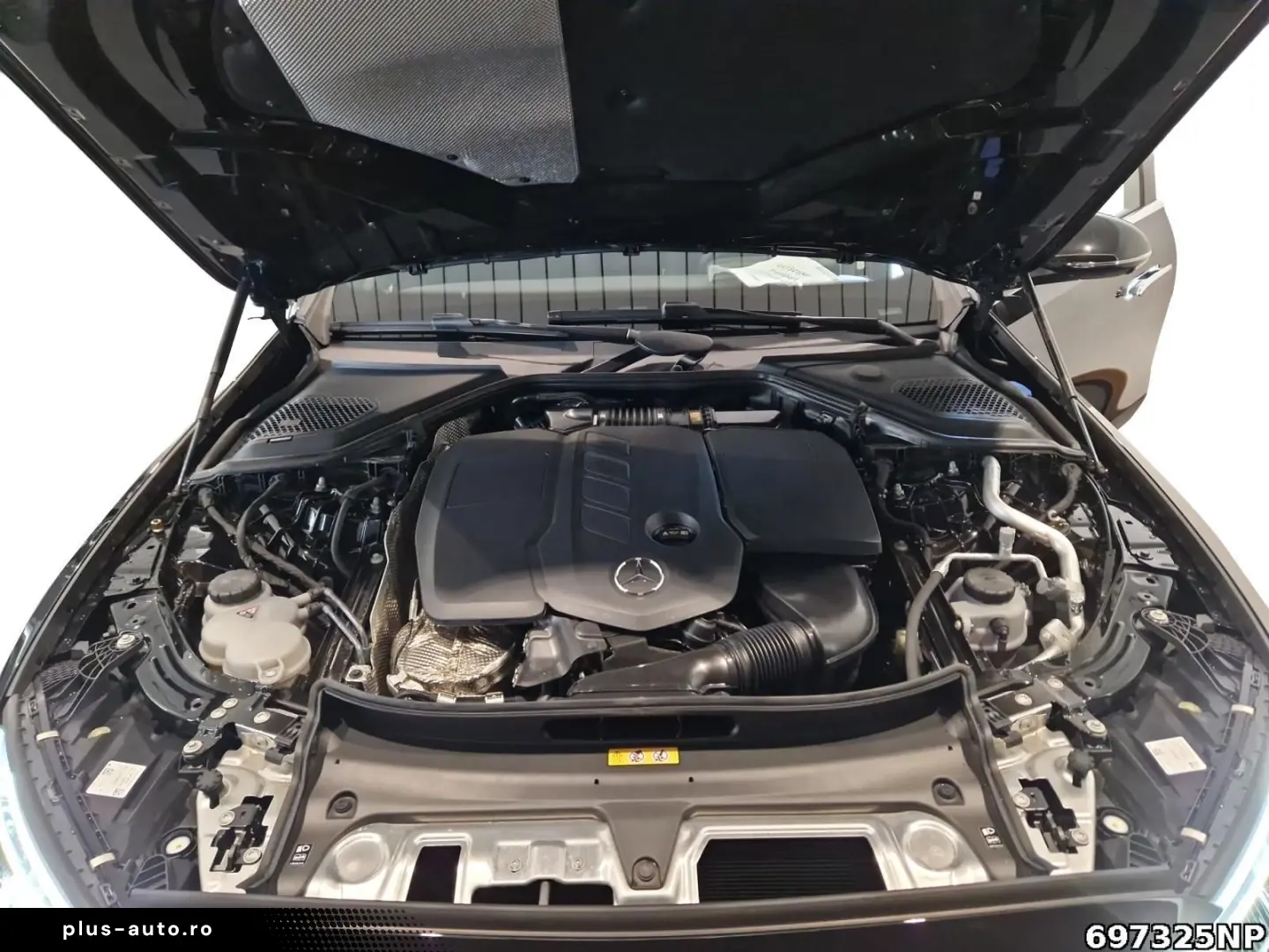 MERCEDES-BENZ E 220 d AMG  Pano AHK KeylessGO Memory&hellip;