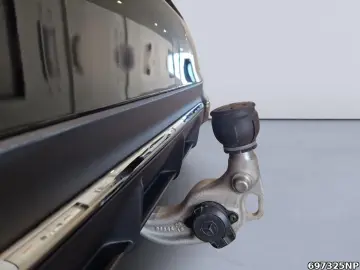 MERCEDES-BENZ E 220 d AMG  Pano AHK KeylessGO Memory&hellip;