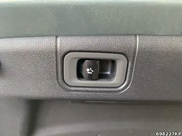 MERCEDES-BENZ E 220 d AMG Line AHK  Night-Paket  TOT&hellip;